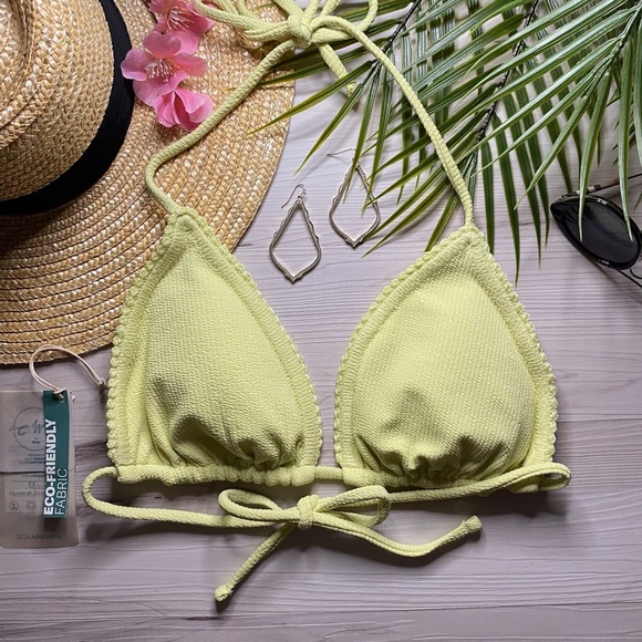 Maaji • Reversible Floral Yellow Sliding Triangle Bikini Top 👙🌴🏄🏼‍♀️ - Picture 3 of 9